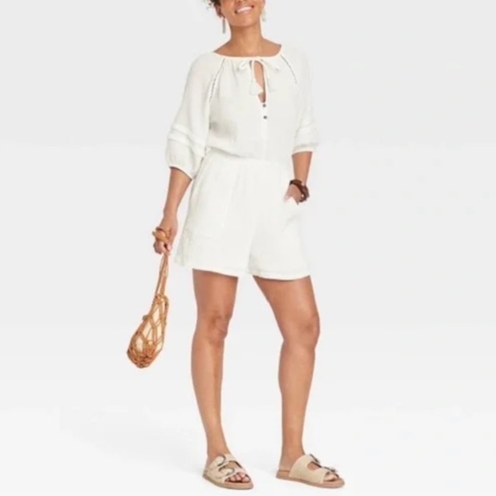 (M)- Knox Rose Women's Short Sleeve Gauze Romper‎